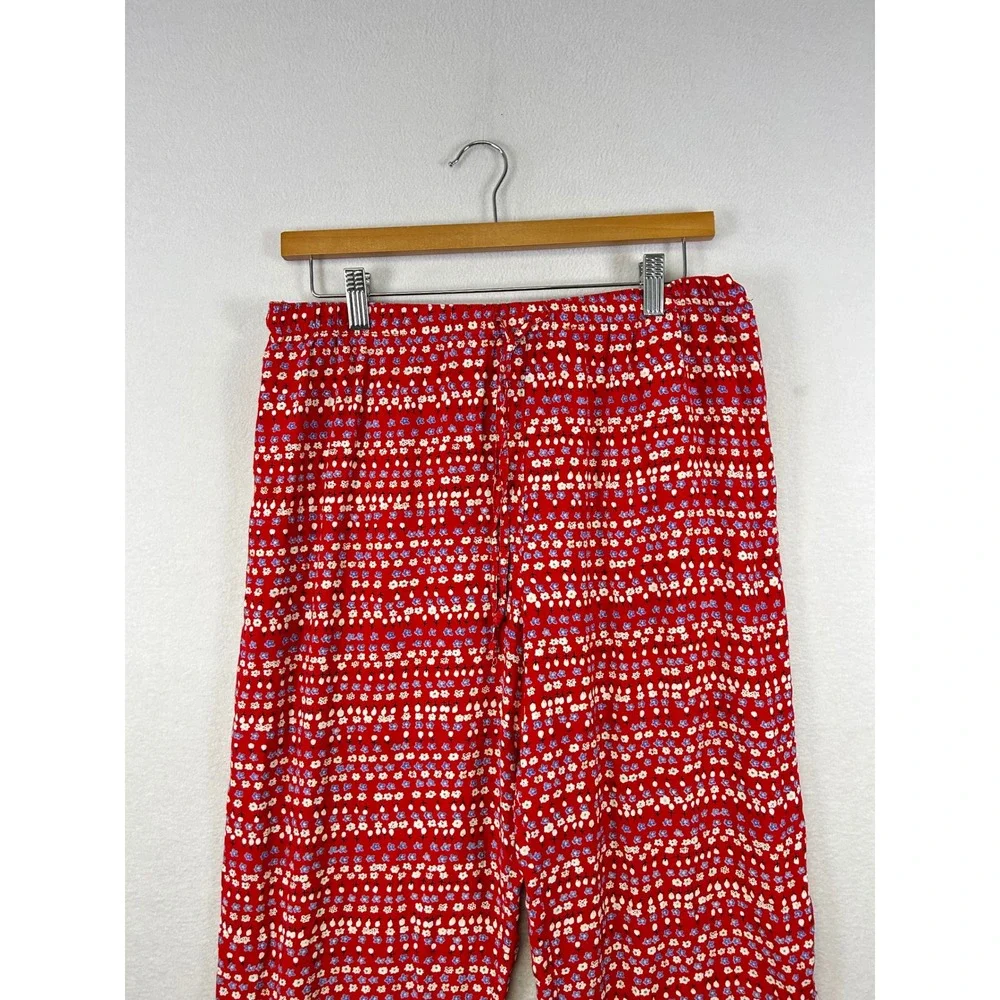 Volange Collection Red‎ Floral Print Cropped Pants Size Large